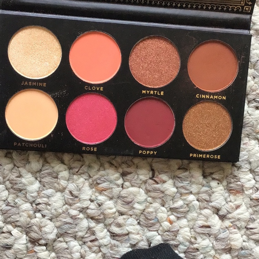 Ace Beaute Grandiose pallet